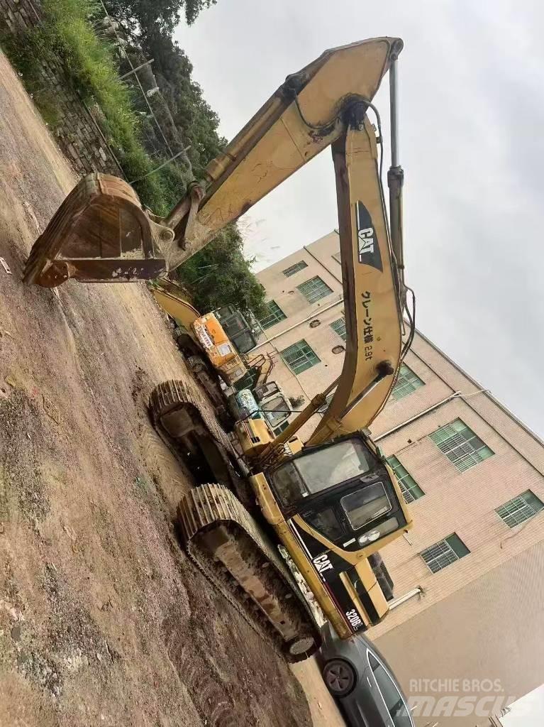 CAT 320 B L 大型油圧ショベル12t以上（パワーショベル・ユンボ）