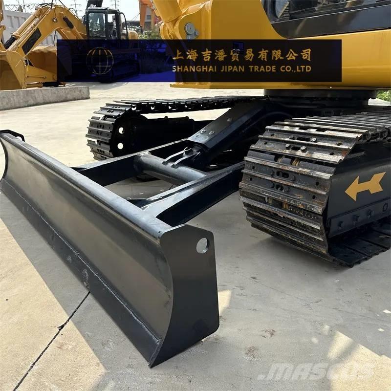 Komatsu PC 56 ミニ油圧ショベル 7t以下（ミニユンボ・ミニディガー）