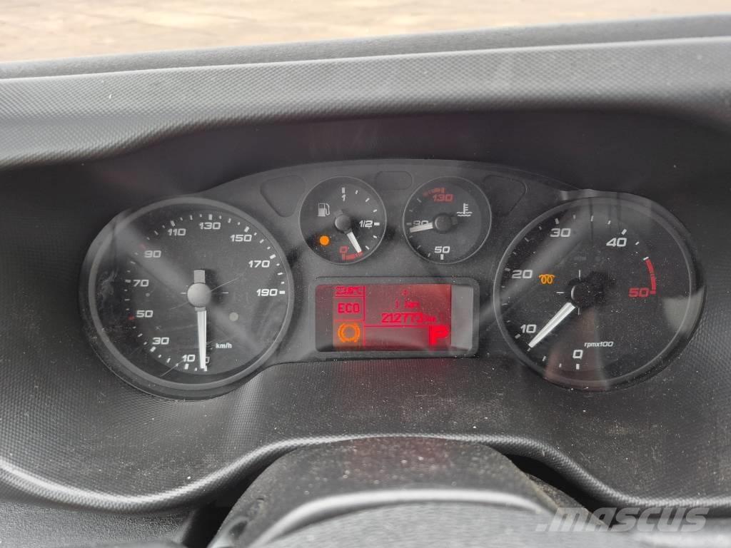 Iveco daily 35 s16 ボックストラック