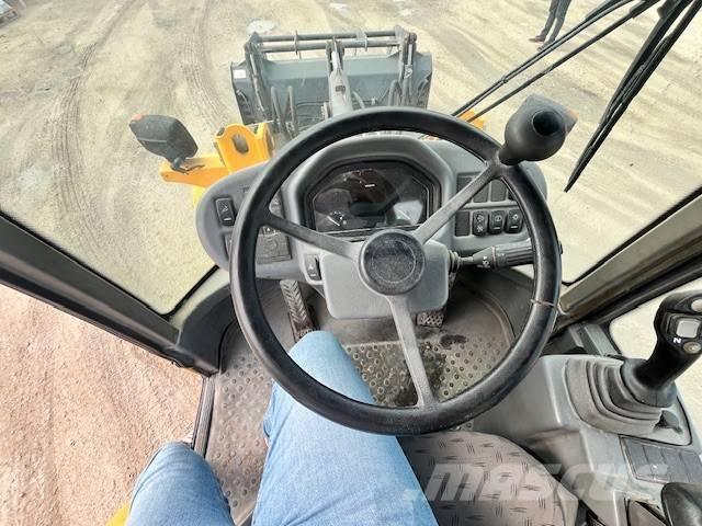 Volvo L 30 G ホイールローダー・タイヤショベル