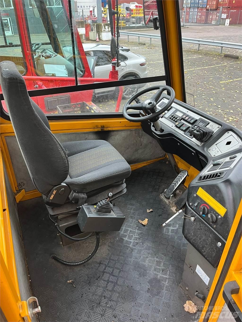 Terberg YT182 ターミナルトラクター