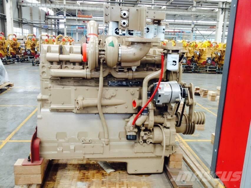 Cummins KTA19-C525 エンジン