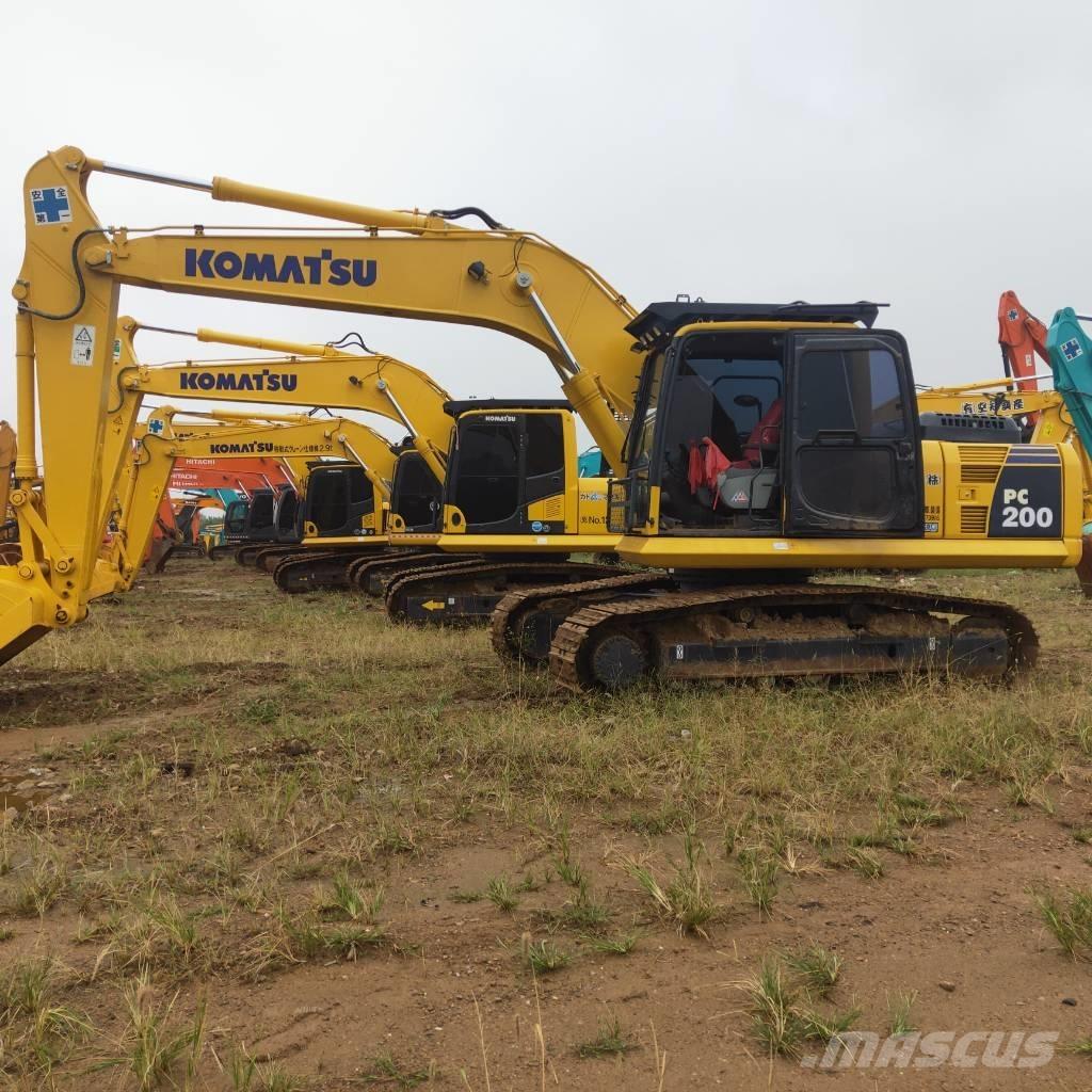 Komatsu PC200-8 大型油圧ショベル12t以上（パワーショベル・ユンボ）