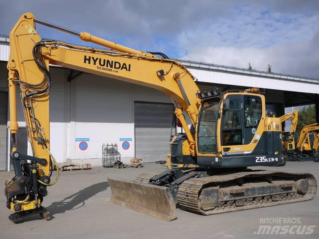 Hyundai R 235 LCRD-9 大型油圧ショベル12t以上（パワーショベル・ユンボ）