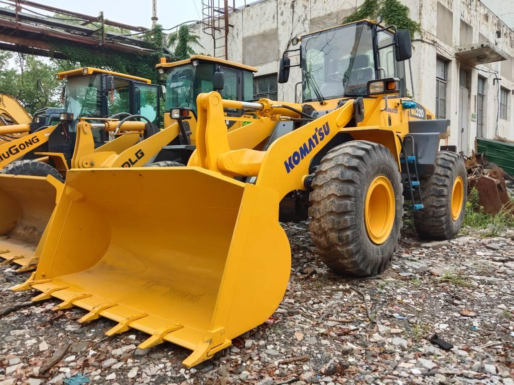 Komatsu WA 320 ホイールローダー・タイヤショベル