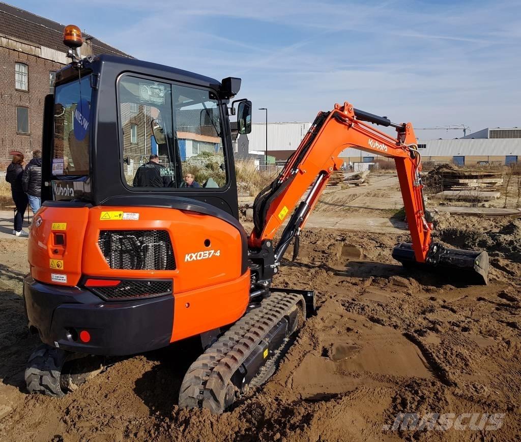 Kubota KX 037-4 ミニ油圧ショベル 7t以下（ミニユンボ・ミニディガー）