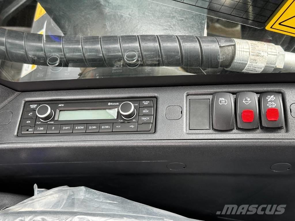 Hyundai HX 220 AL 大型油圧ショベル12t以上（パワーショベル・ユンボ）