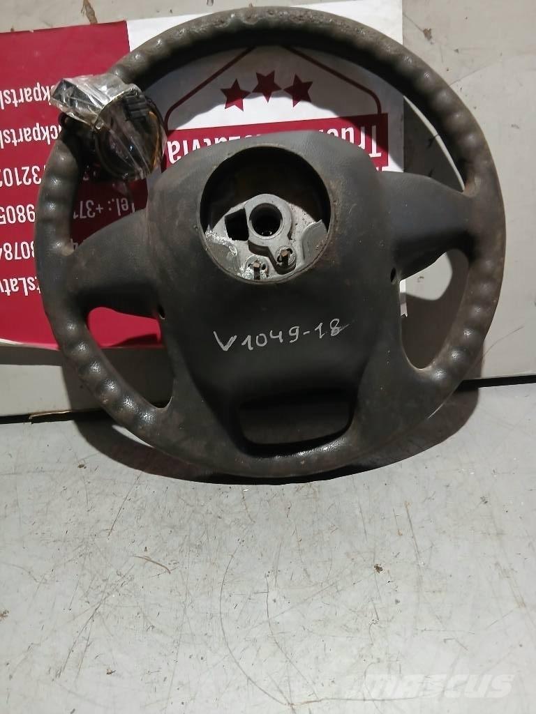 Volvo FH 13    20360936 キャビン及び内装