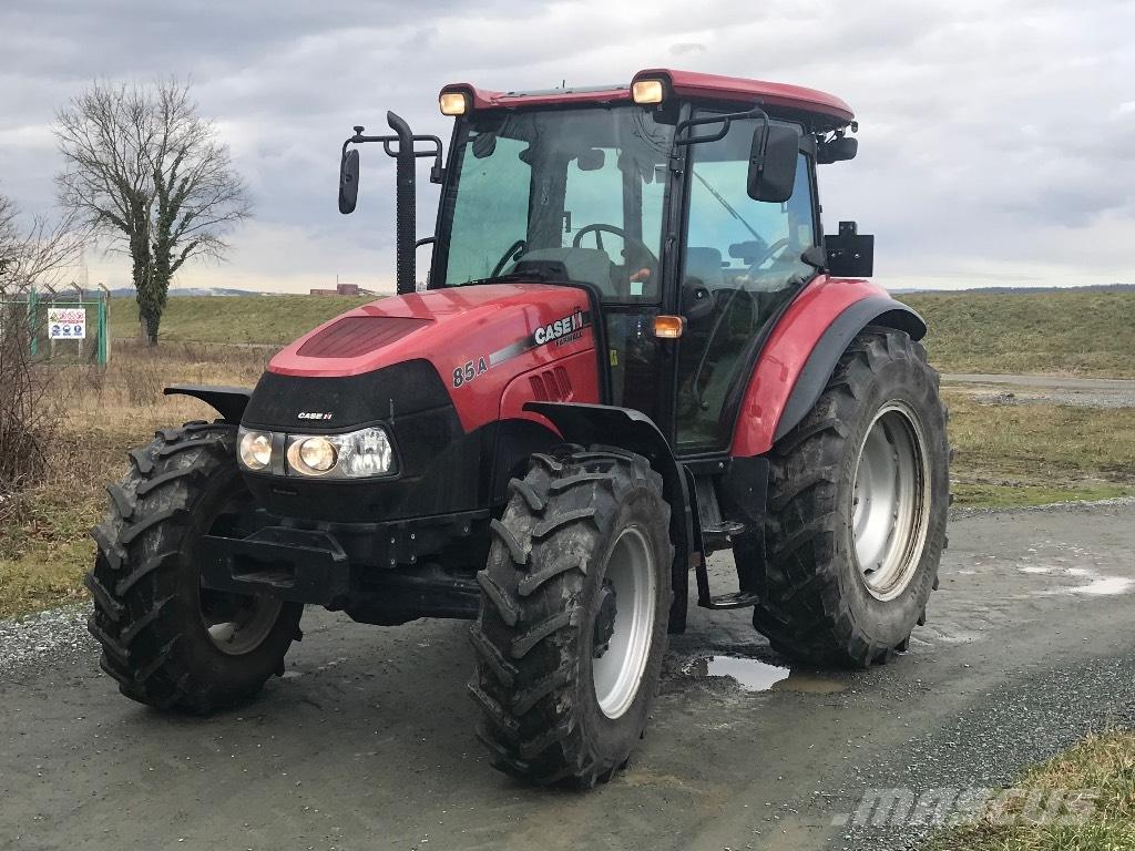 Case IH Farmall 85A トラクター