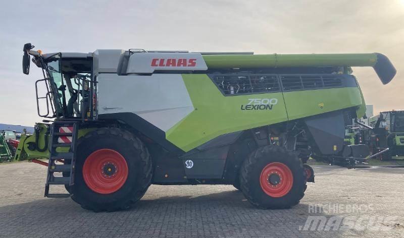CLAAS LEXION 7500 コンバイン