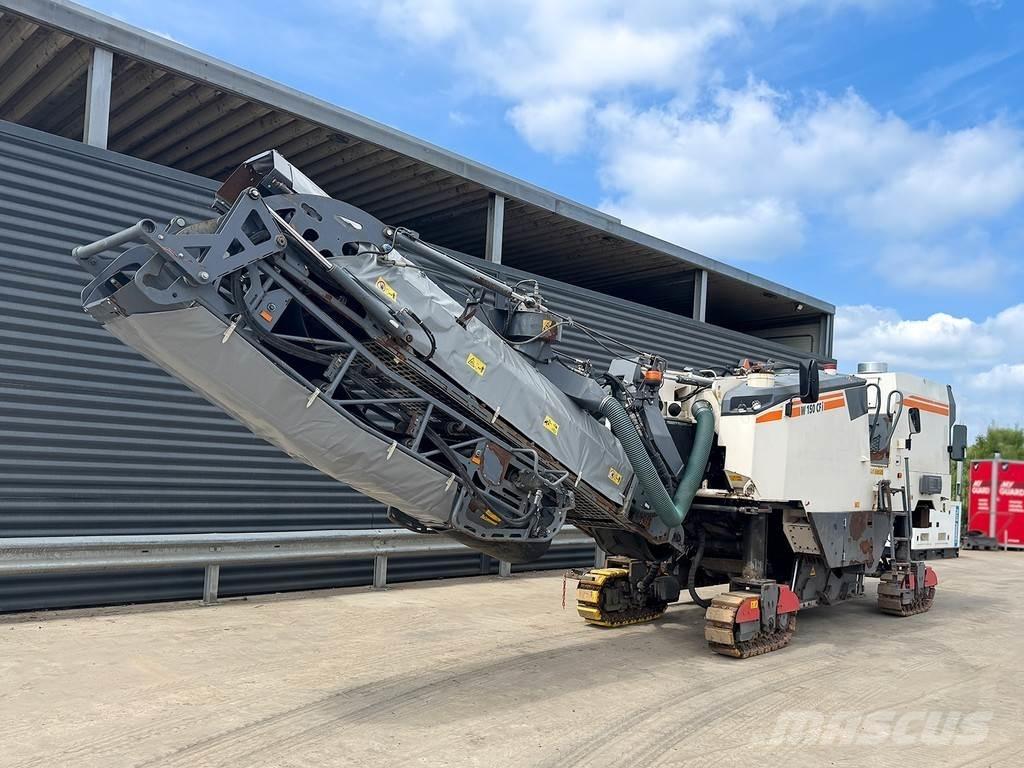 Wirtgen W 150 CFI アスファルトコールドミリングマシーン