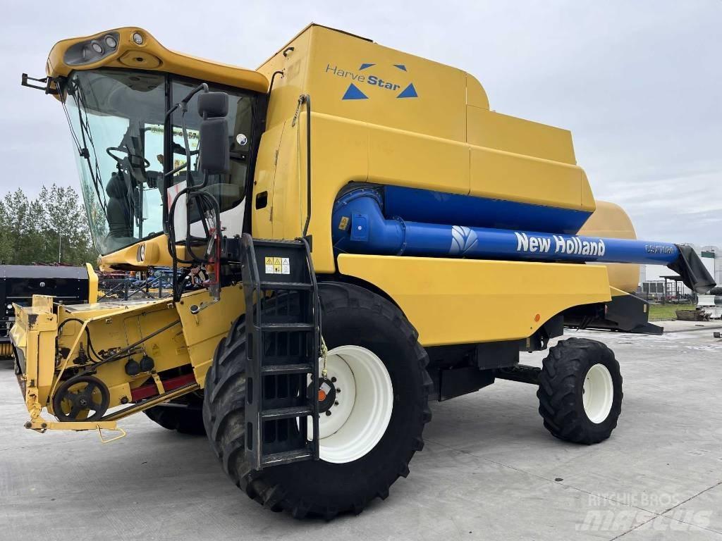 New Holland CSX 7080 コンバイン