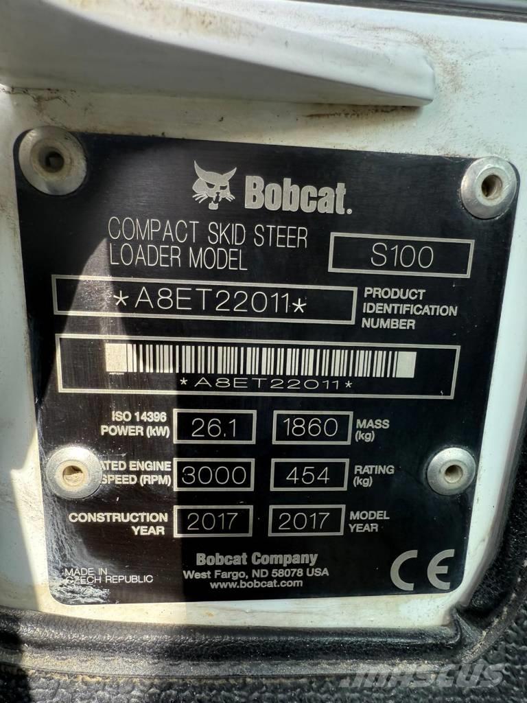 Bobcat S 100 スキッドステアローダー