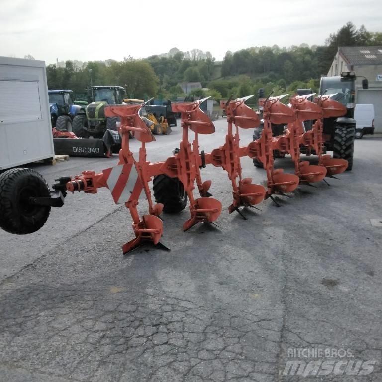 Kuhn Vari-Master 153 リバーシブルプラウ