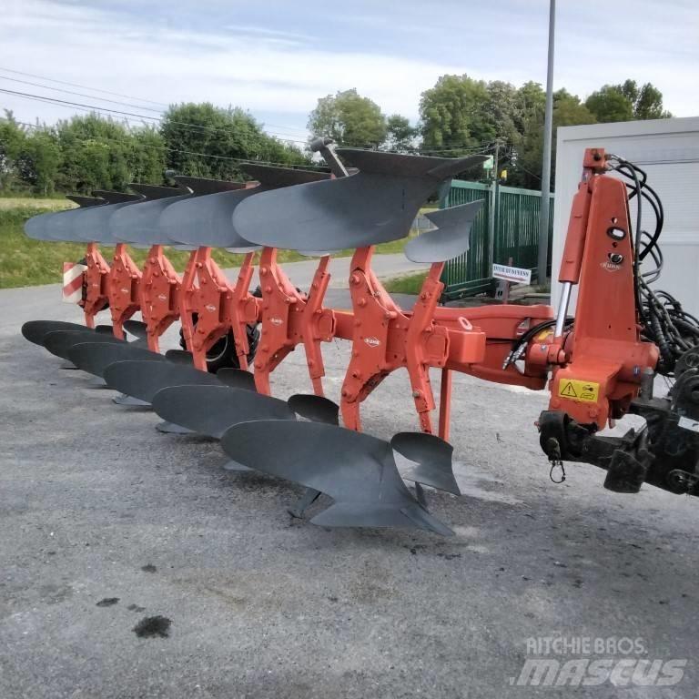 Kuhn Vari-Master 153 リバーシブルプラウ