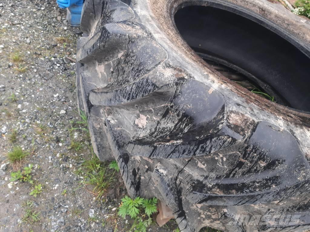 BKT 580/70R38 タイヤ、ホイル、リム