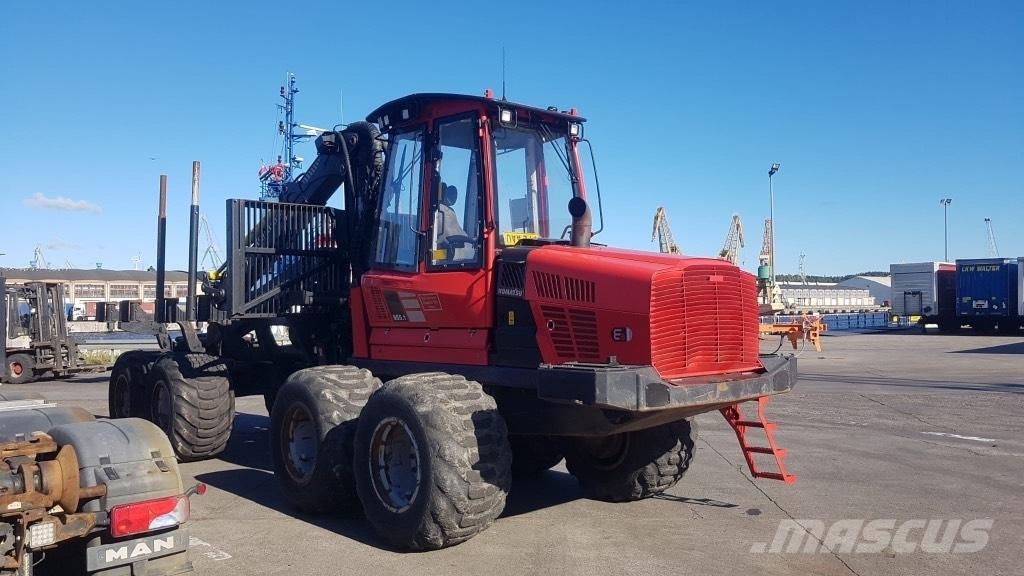 Komatsu 855 フォワーダー