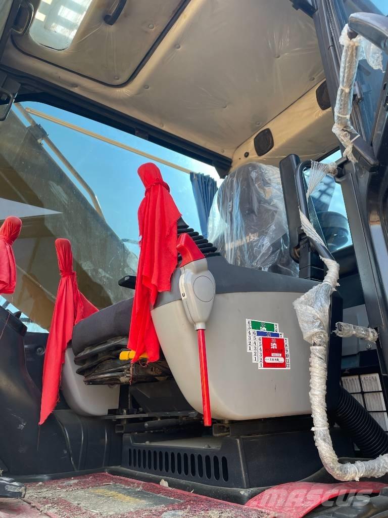 Komatsu PC 210-8 大型油圧ショベル12t以上（パワーショベル・ユンボ）