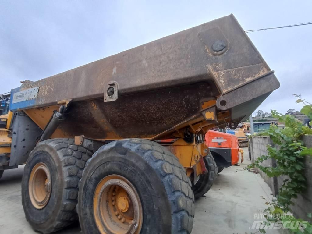 Volvo A 35 F アーティキュレート式ダンプトラック