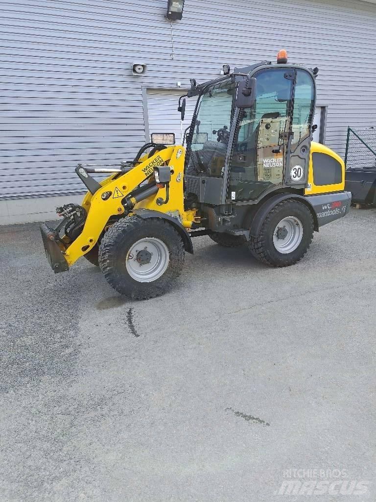 Wacker Neuson WL 38 ホイールローダー・タイヤショベル
