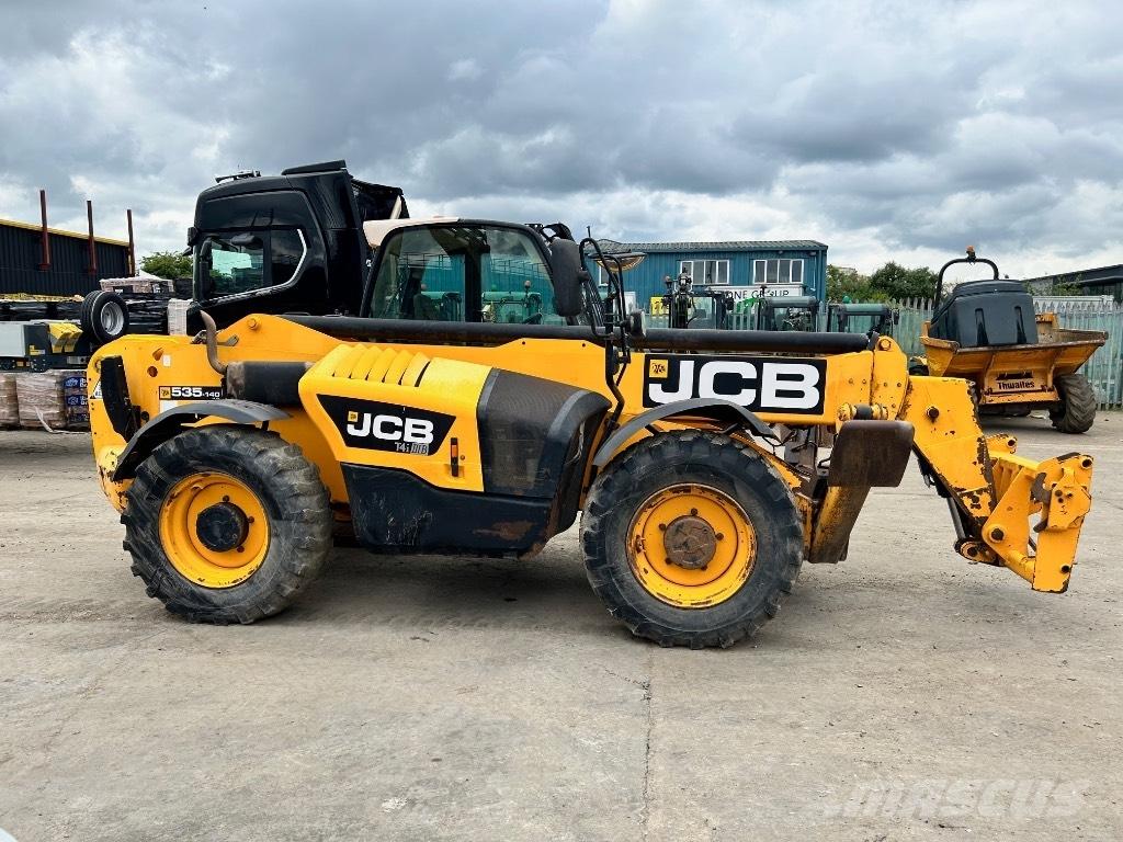 JCB 535-140 テレスコーピックハンドラー