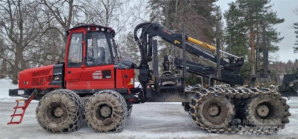 Komatsu 865 フォワーダー