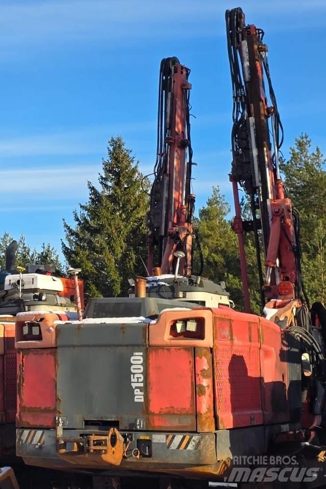 Sandvik DP 1500 i トンネル・地下鉱山向けドリル