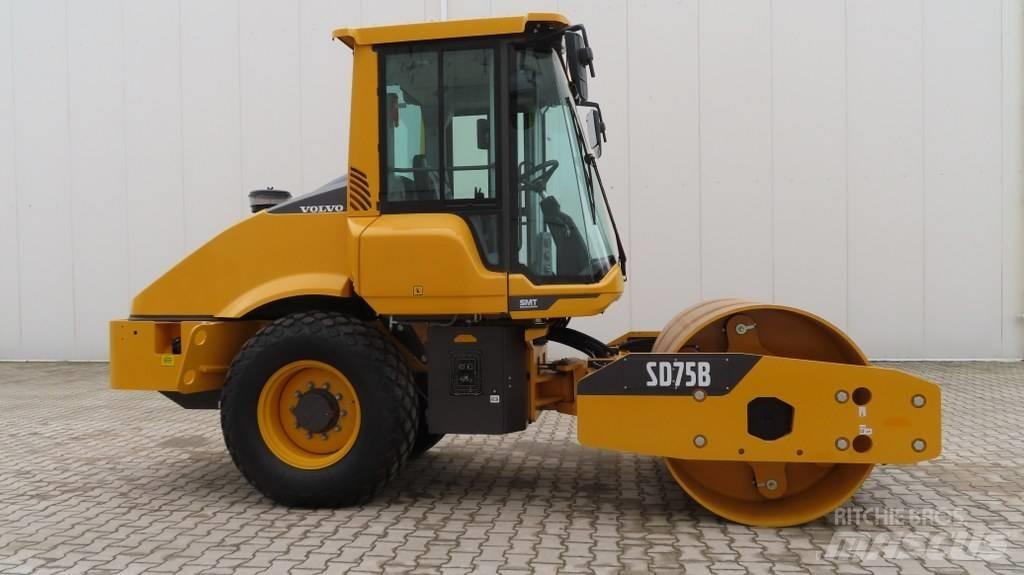 Volvo SD 75 B 振動ローラ