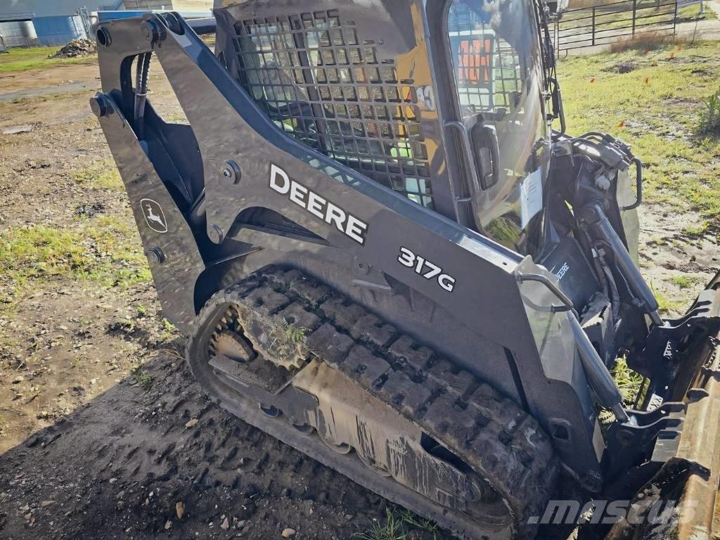 John Deere 317 G スキッドステアローダー