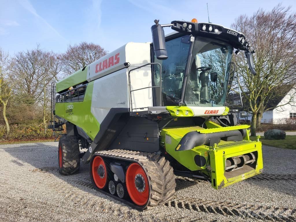 CLAAS Lexion 7700 TT コンバイン