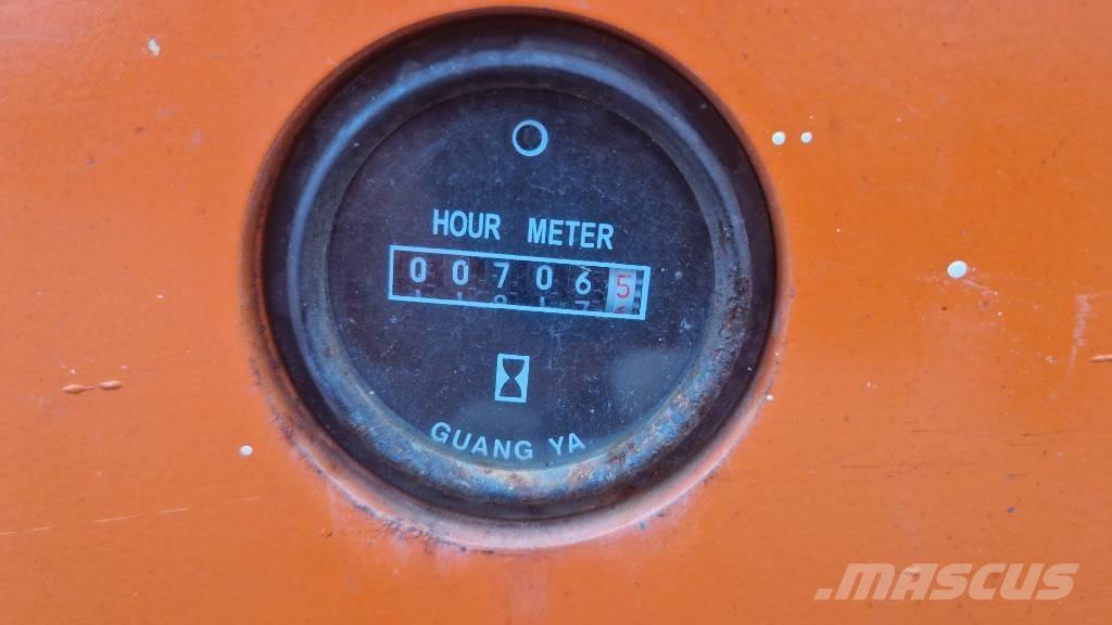 Dingli JCPT 1412 DC シザースリフト