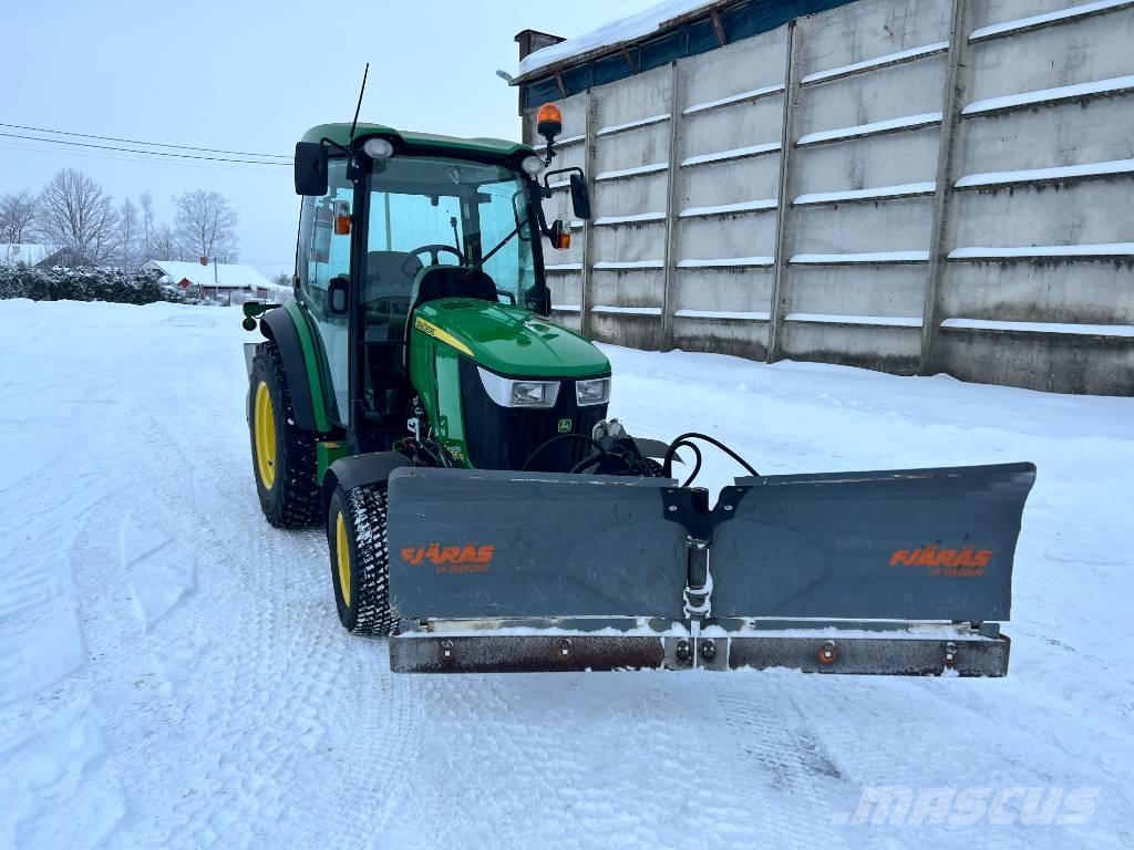 John Deere 4066 R トラクター