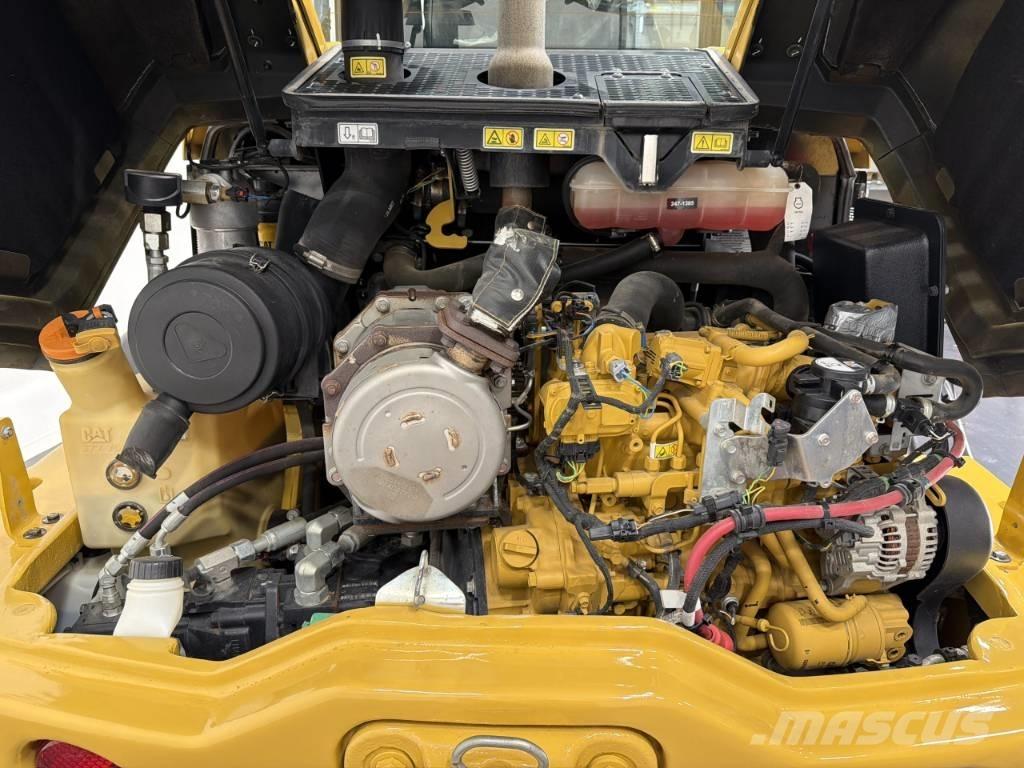 CAT 908M ホイールローダー・タイヤショベル