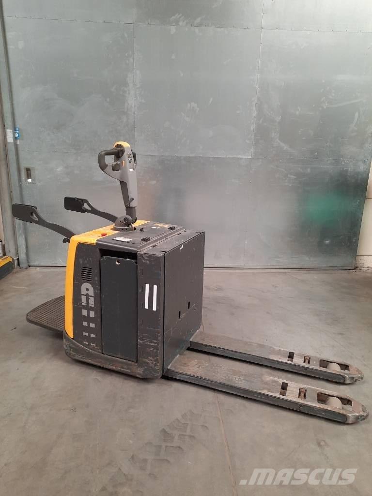 UniCarriers PMR200P ローリフトとプラットフォーム