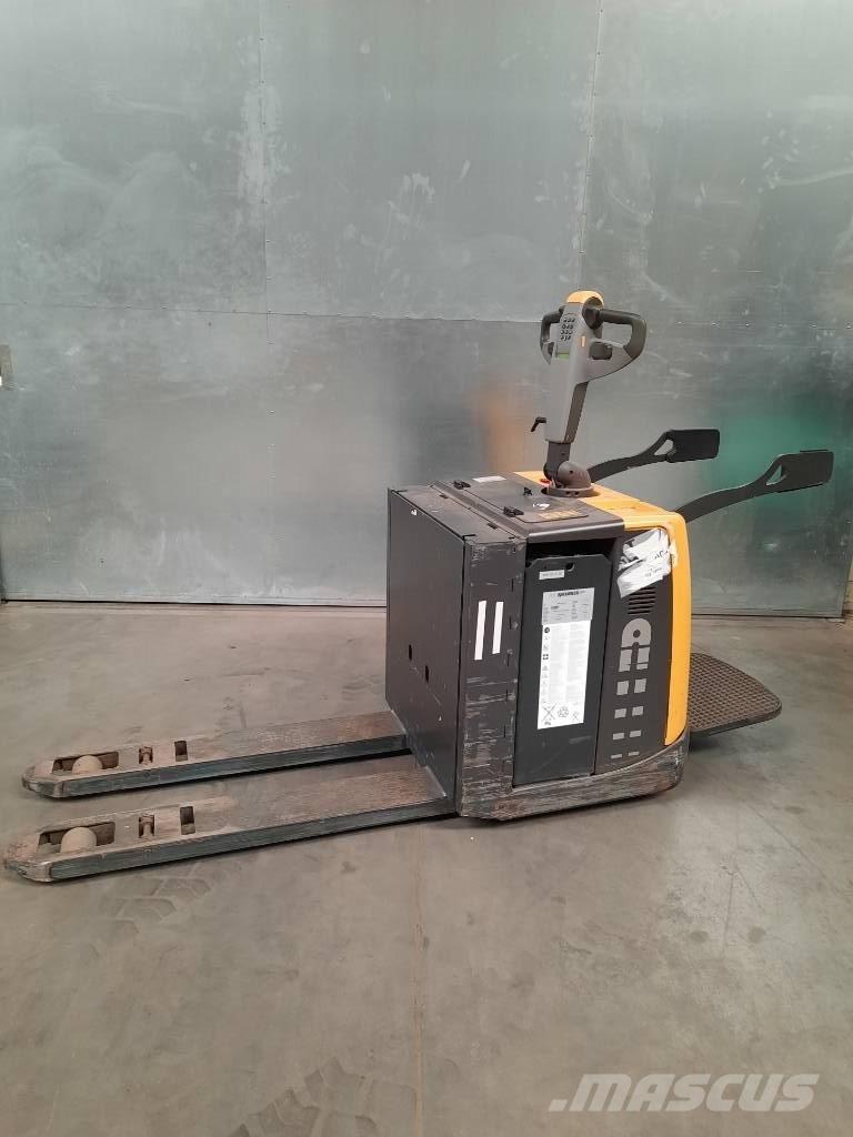 UniCarriers PMR200P ローリフトとプラットフォーム