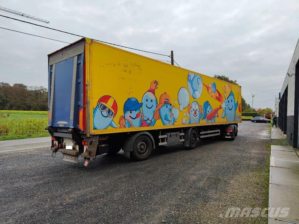 Renders X-Steering ボックスセミトレーラー