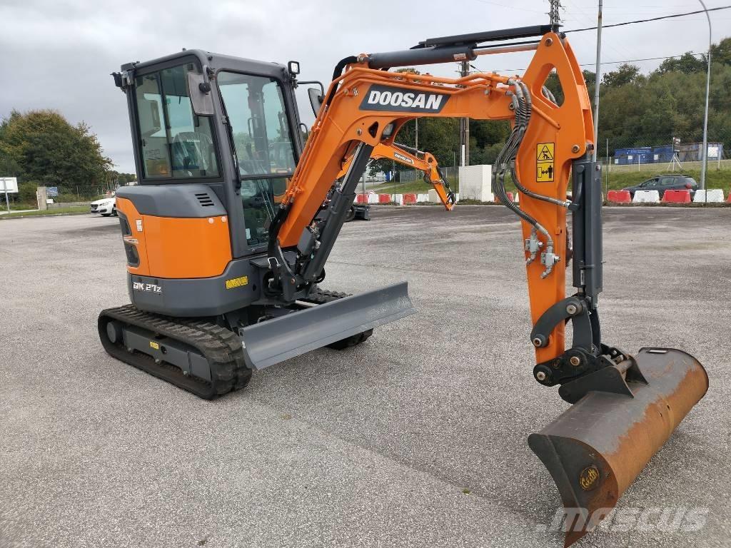 Doosan DX 27 Z ミニ油圧ショベル 7t以下（ミニユンボ・ミニディガー）