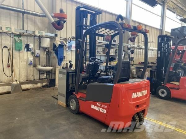 Manitou ME315 ラフターテレントラック