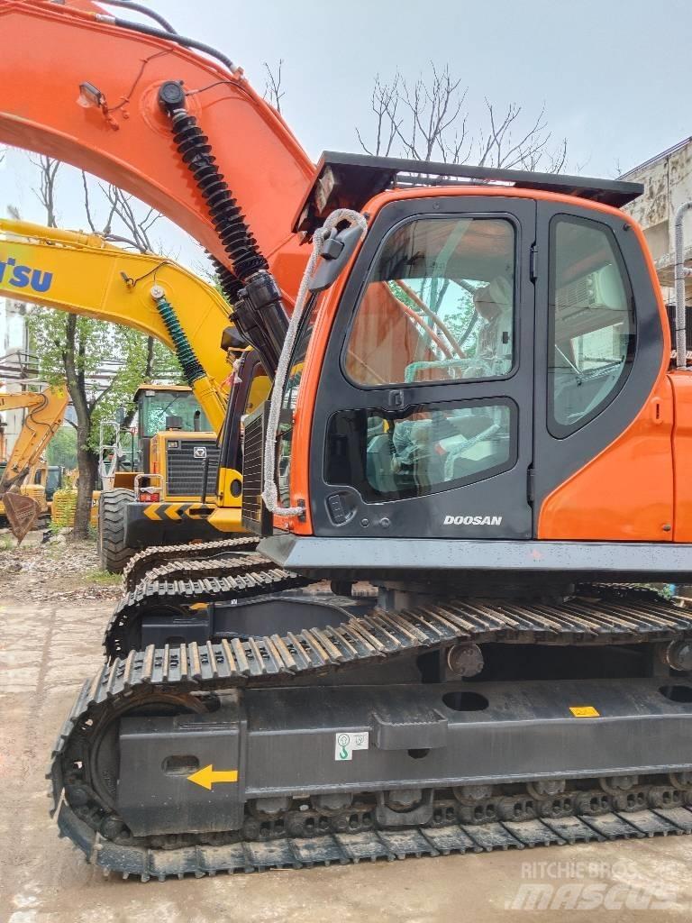 Doosan DX 300 LC-5 大型油圧ショベル12t以上（パワーショベル・ユンボ）