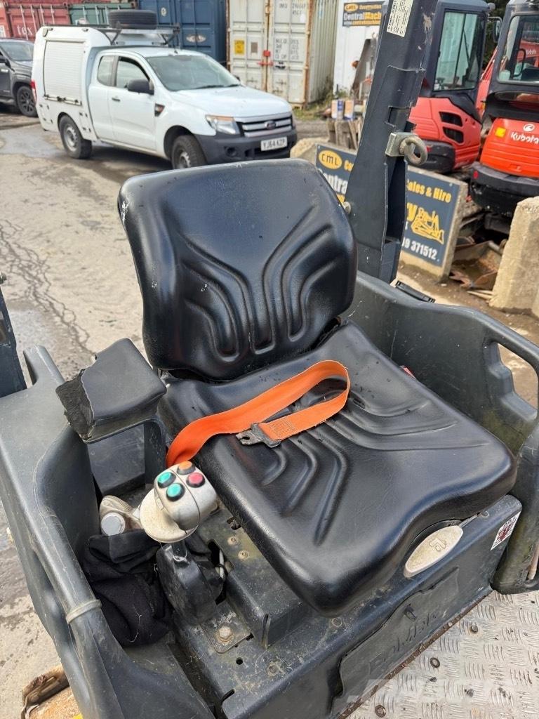 Bomag BW 120 AD-5 タンデムローラ