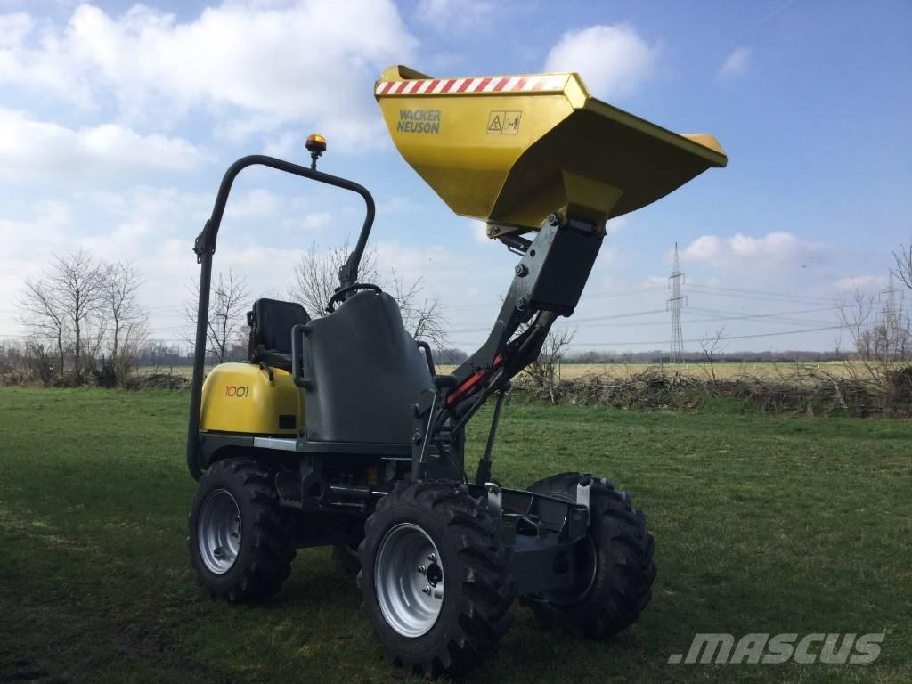 Wacker Neuson W1001 サイト　ダンプ