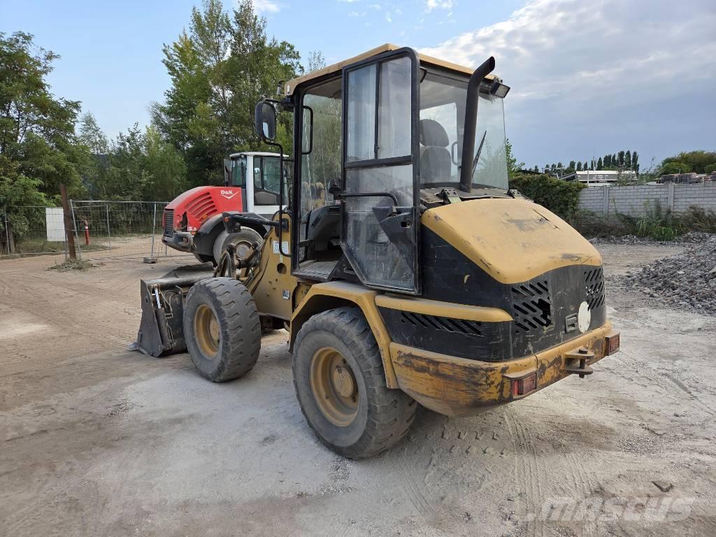 CAT 906 ホイールローダー・タイヤショベル