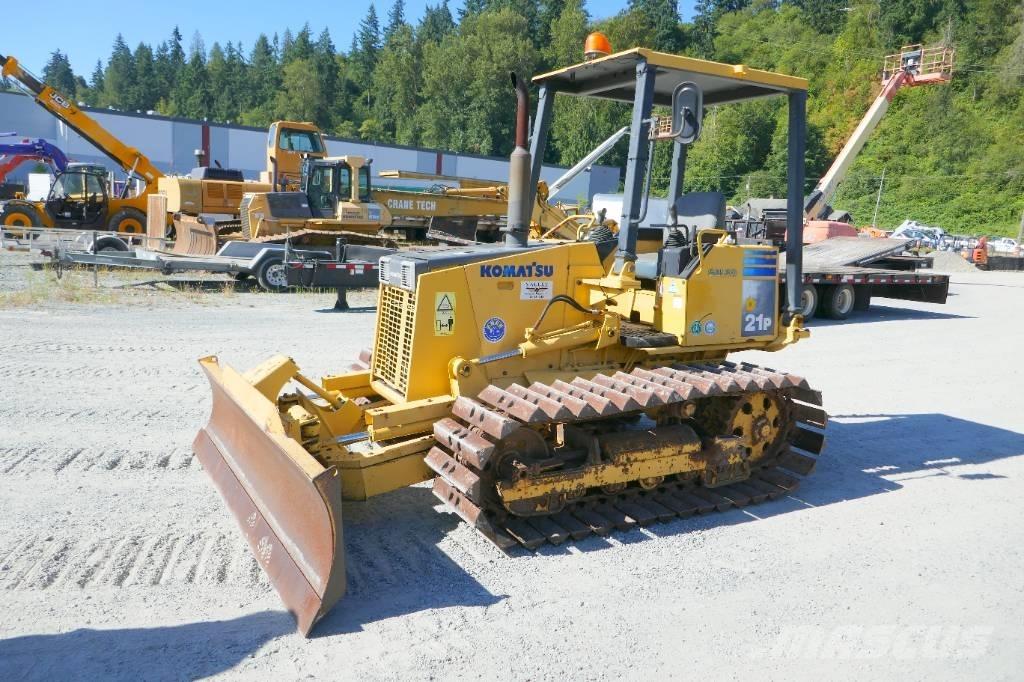 Komatsu D 21 P-8 ブルドーザー