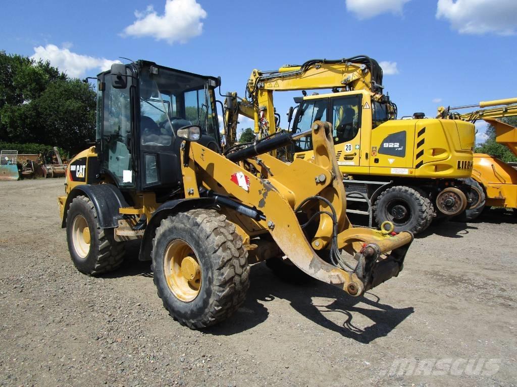 CAT 908 M ホイールローダー・タイヤショベル