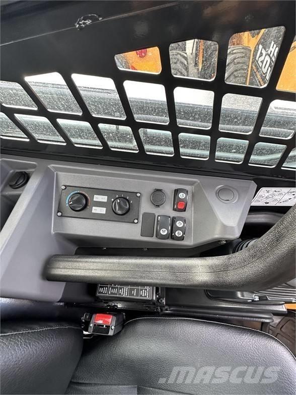Hyundai HS 120 V スキッドステアローダー
