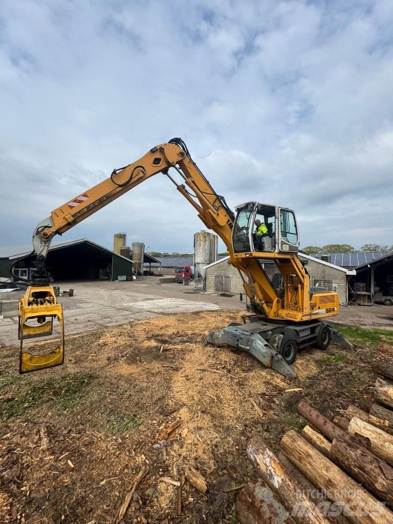 Liebherr A 924 C ナックルブームローダー