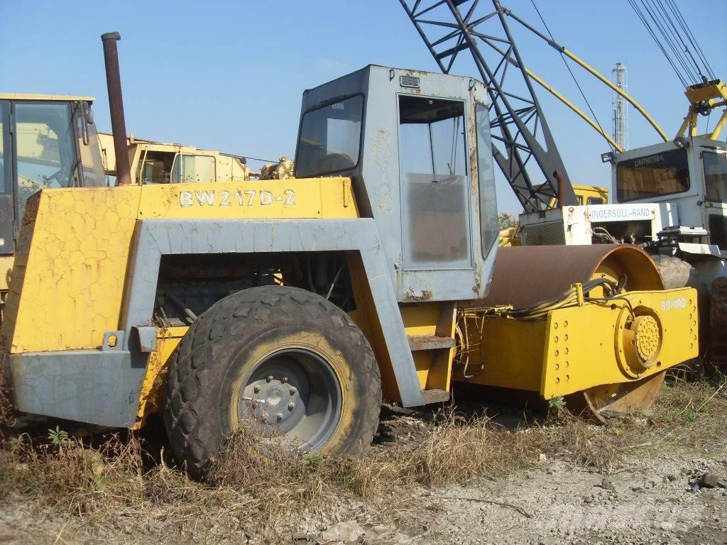 Bomag 217 D 振動ローラ