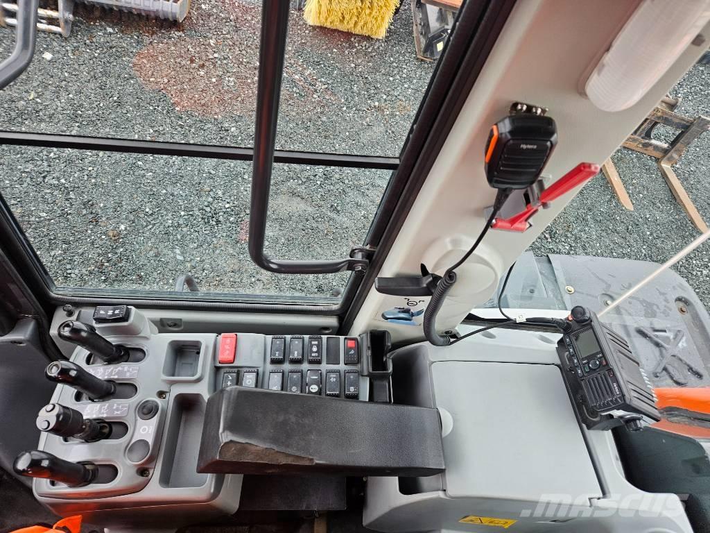 Hitachi ZW 180-6 ホイールローダー・タイヤショベル