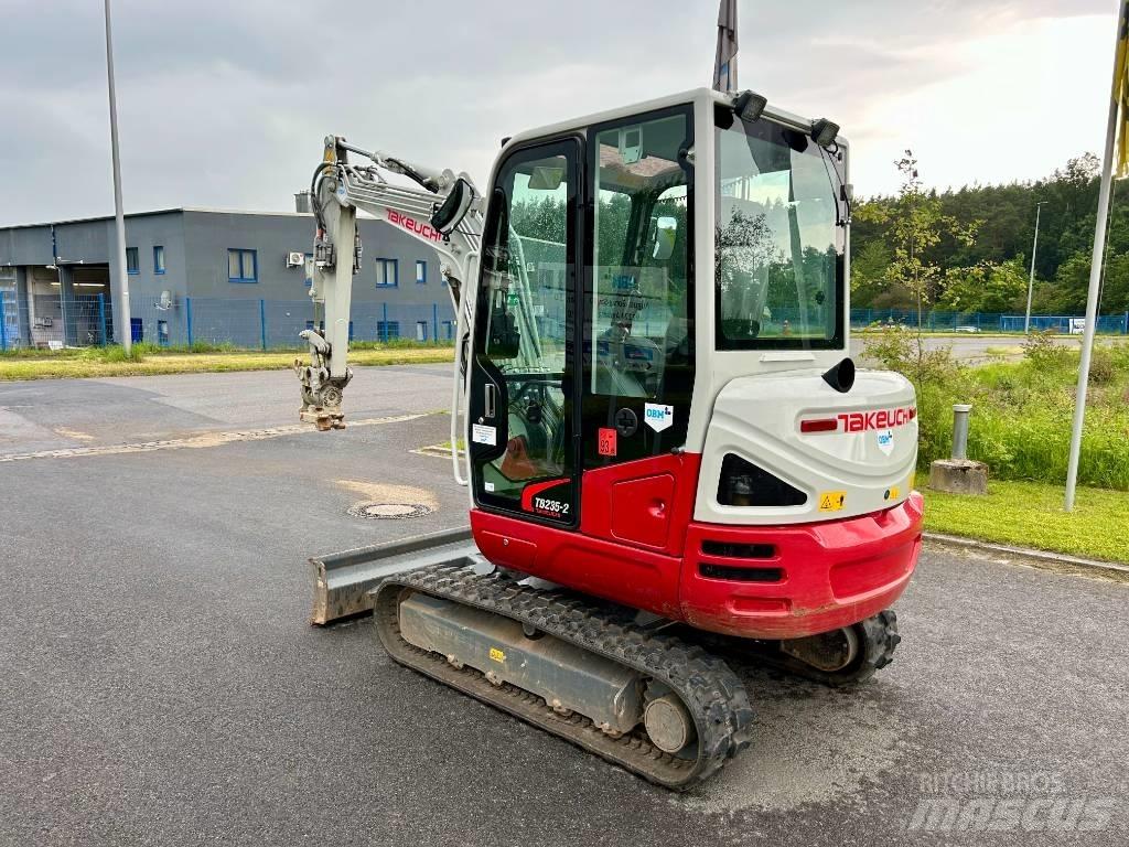 Takeuchi TB 235-2 V3 ミニ油圧ショベル 7t以下（ミニユンボ・ミニディガー）