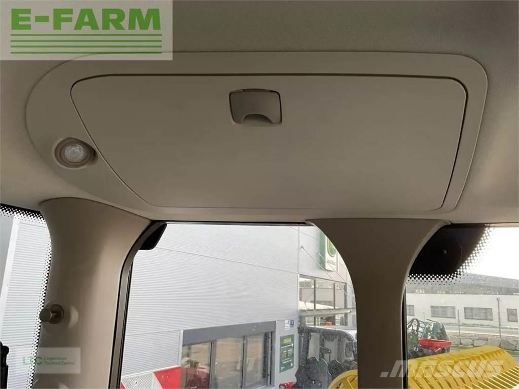 John Deere 6r 215 トラクター